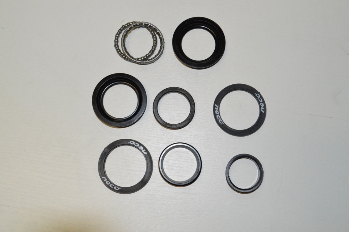 Рулевая колонка NECO полуинтег H115 1-1/8 с якорем 