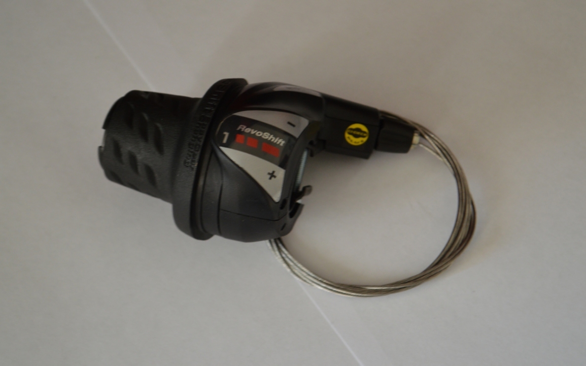 Шифтер с тросом левый SL-RS36-3L 