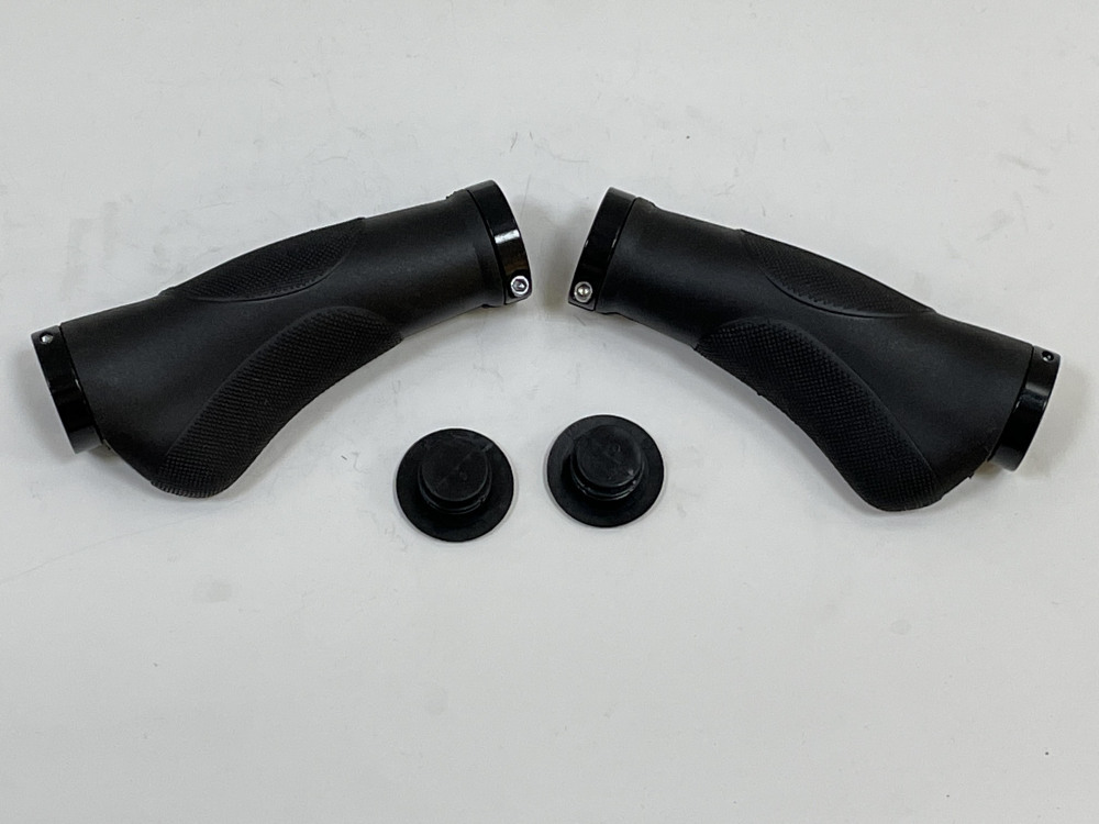 Ручка руля резиновая XH-G79 130mm, код 40447 