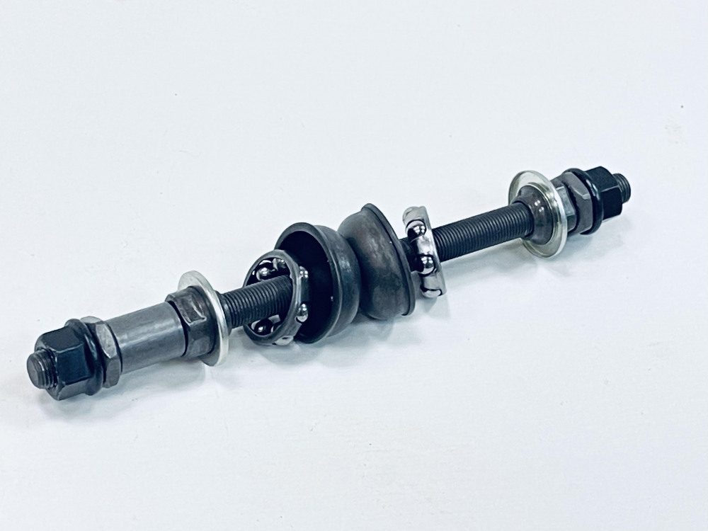 Ось задняя спортивная MTB Shunfeng с чашками под гайки SF-AX03R, 180MM, код 41556 