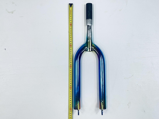 Вилка 20 BMX без резьбы на JUMPER 350 (неохром) UNI-CROWN 28.6X25.4X180mm R/30 0LD100 31.8, код 41601  